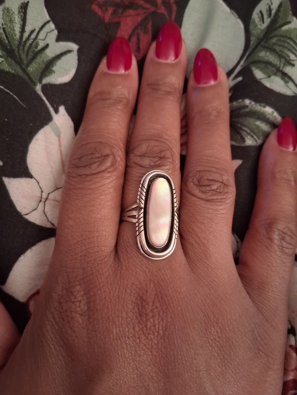 Sterling Silver Mother of Pearl Oval Ring - Pink Accent